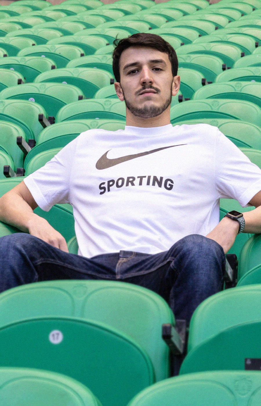 CAMISETA BLANCA CON ESTAMPADO DELANTERO, TALLAS (S.CW6936-100)