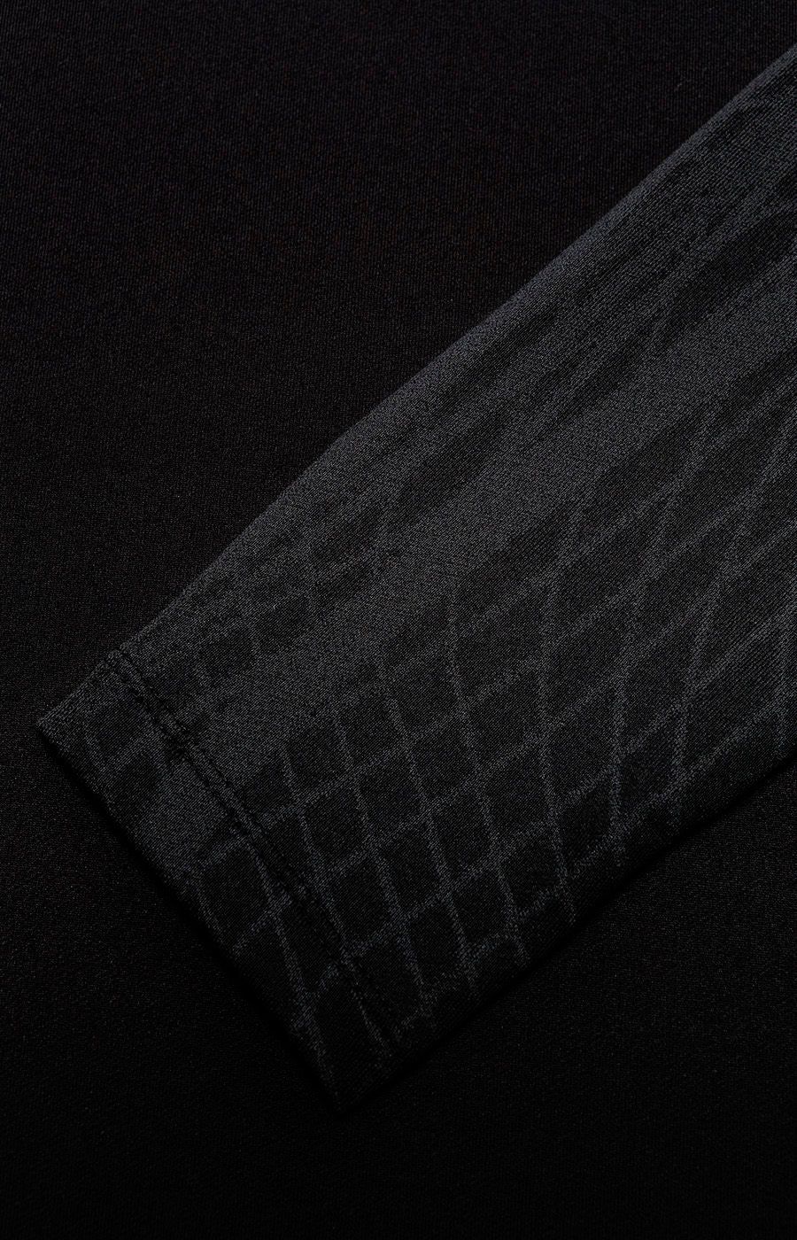 23/24赛季TºJS 1/4拉链训练卫衣 (DR2304-010)