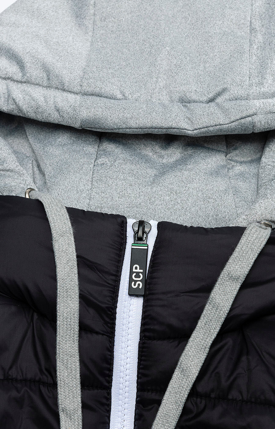 ABRIGO DE INVIERNO Y OTOÑO NEGRO CON EMBLEMA S-H 2324-MP16903EC