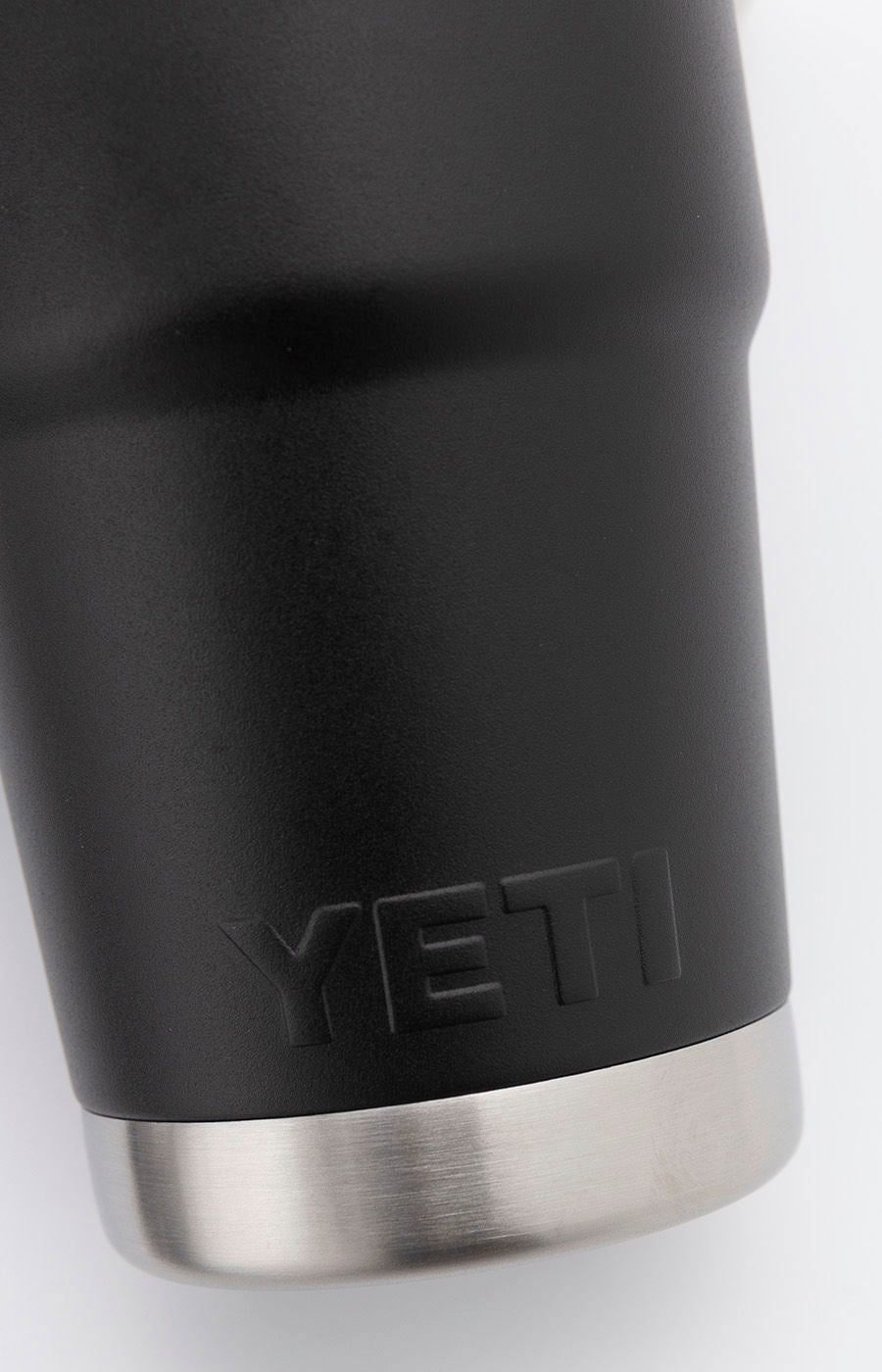 GARRAFA TÉRMICA COM PEGA PRETA SCP X YETI 591ML UN 2425-MP20101EC