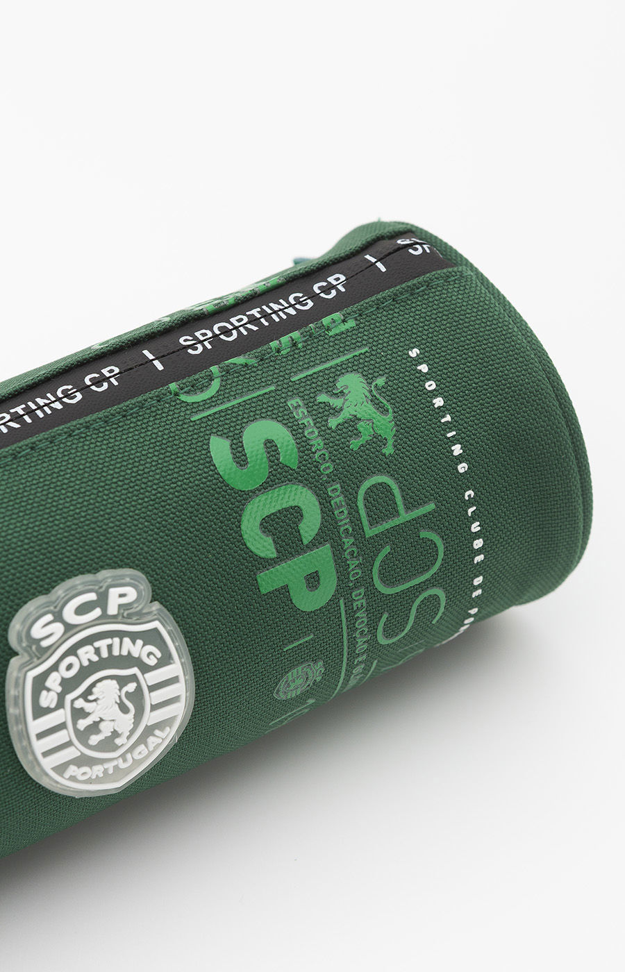 ESTUCHE ESCOLAR REDONDO SCP 2526L-18777PT- 88020