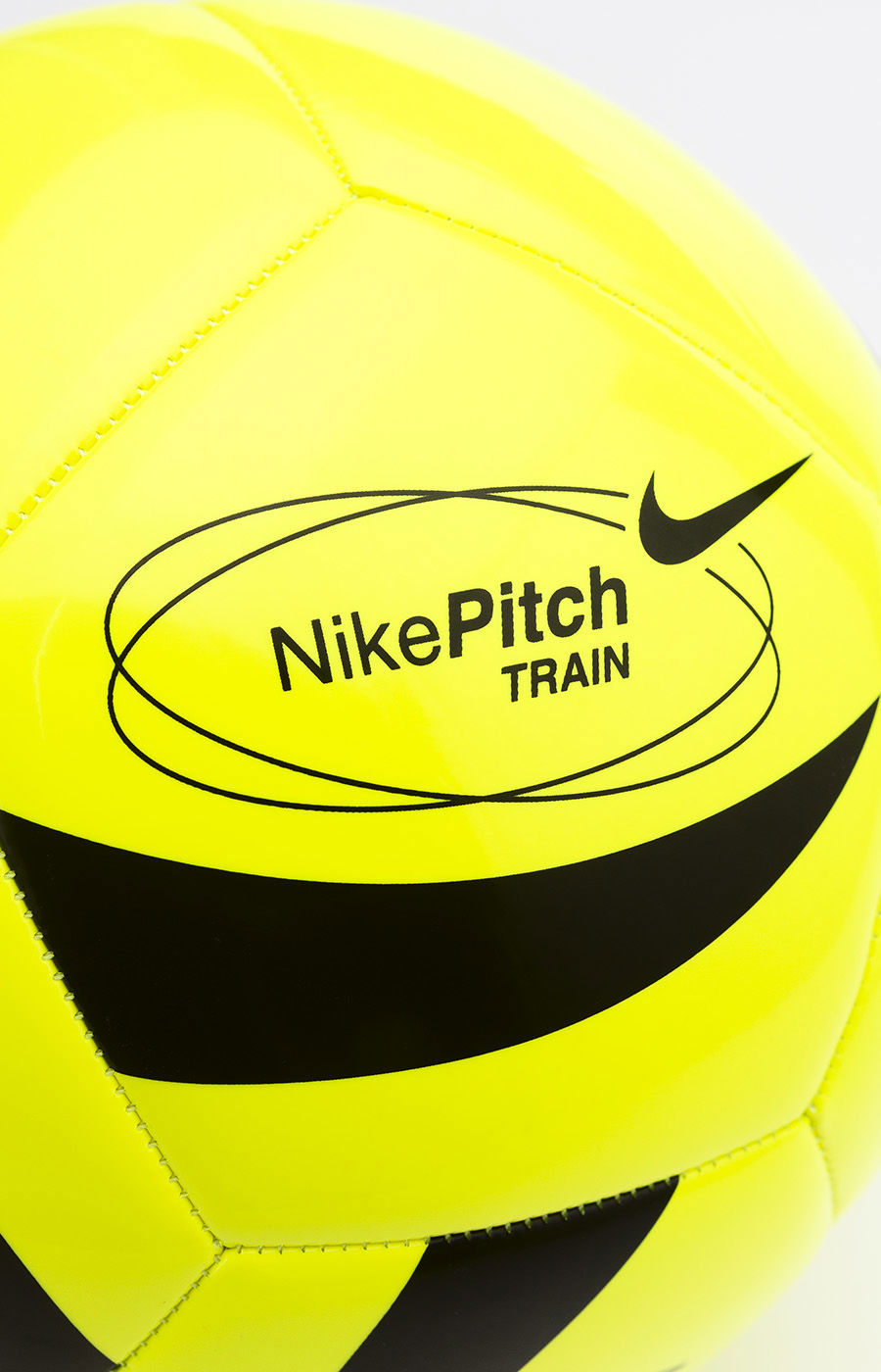BALÓN VERDE FLUOR ACADEMY (HV6341-702)