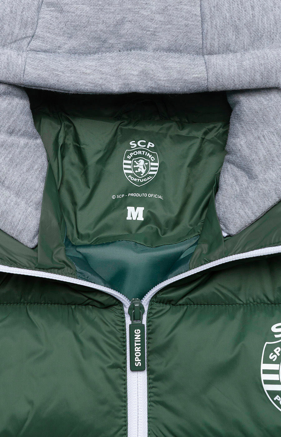 ABRIGO DE INVIERNO HÍBRIDO VERDE CON EMBLEMA XS-H 2526-MP16903EC