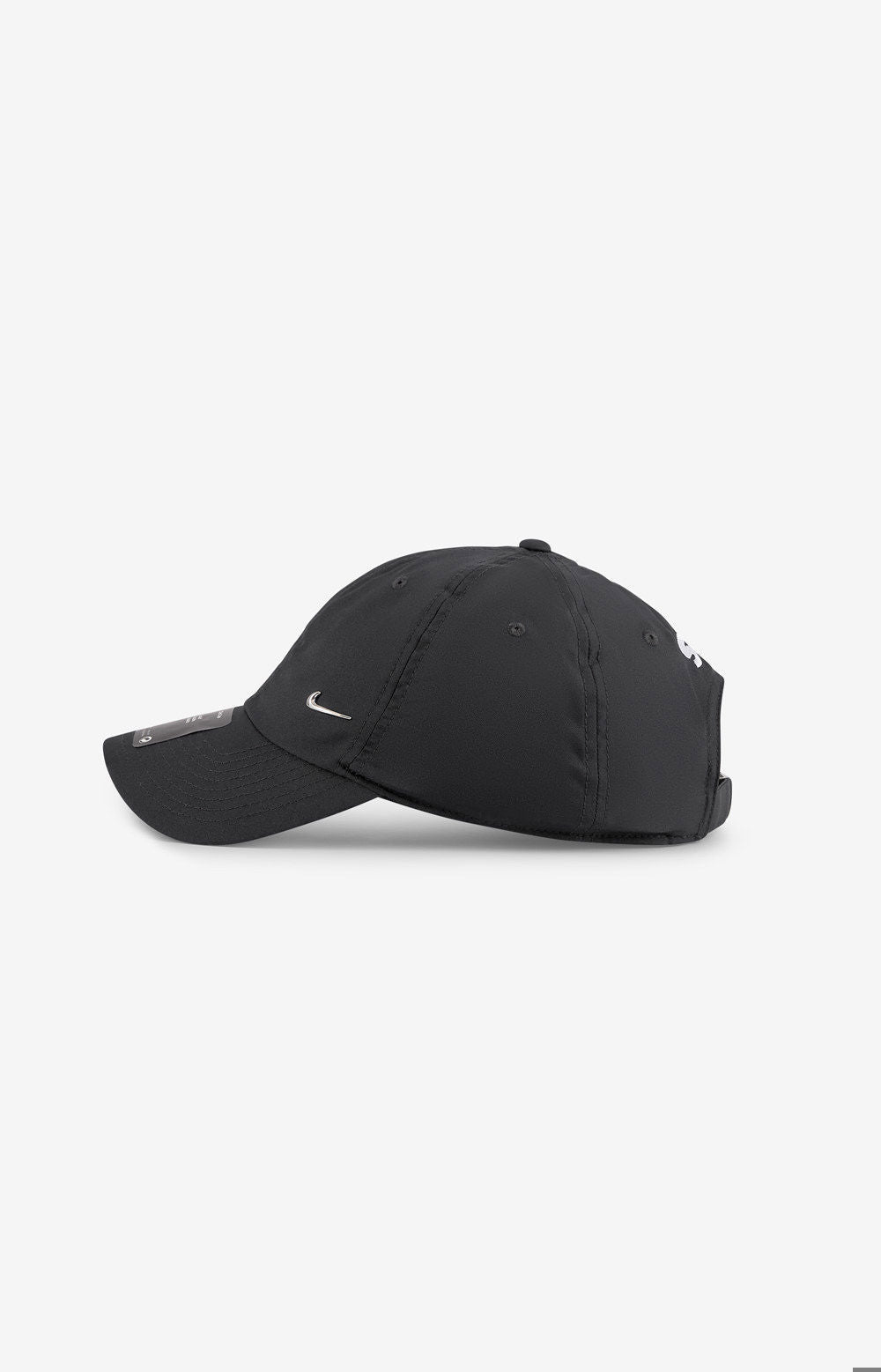CASQUETTE NOIRE AVEC SWOOSH MÉTALLIQUE, TAILLE S/M (FB5372-010)