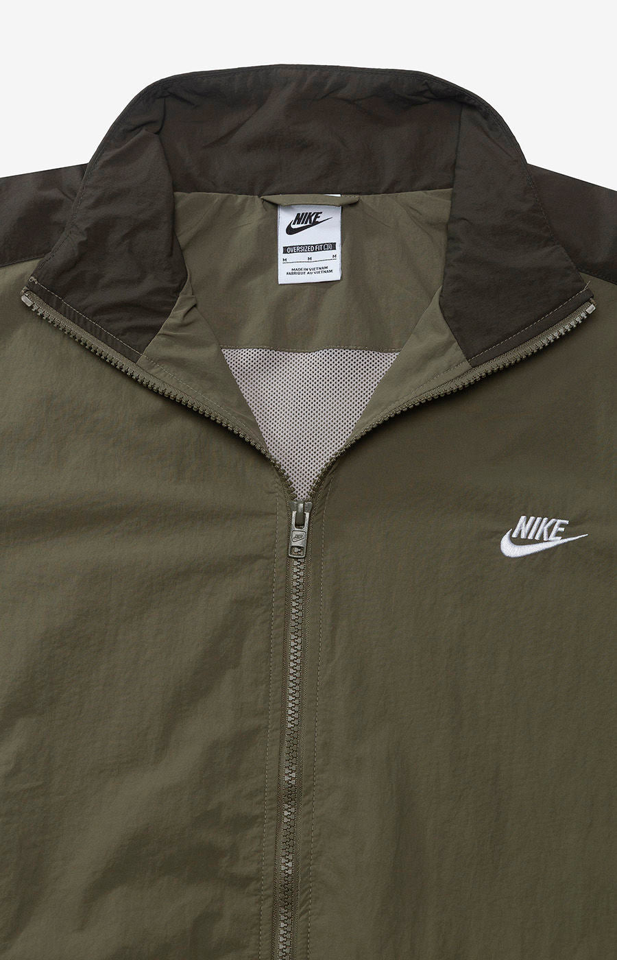 CHAQUETA NIKE CLUB OLIVE T-SHIRT (HQ6109-222)