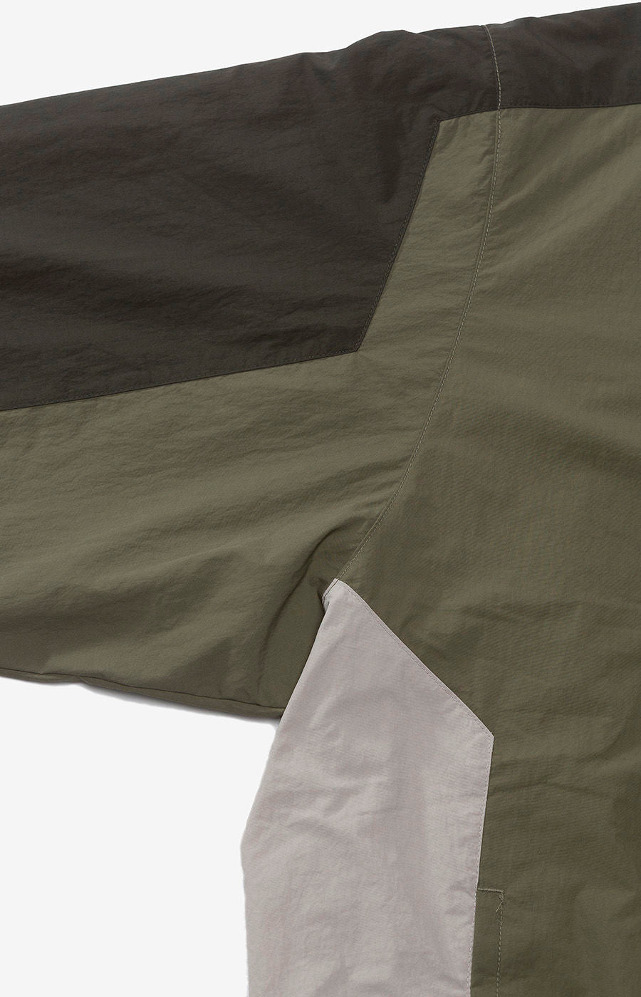 CHAQUETA NIKE CLUB OLIVE T-SHIRT (HQ6109-222)