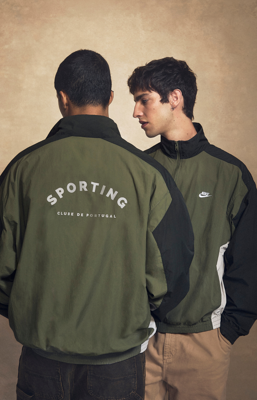 Casaco Nike Club Olive
