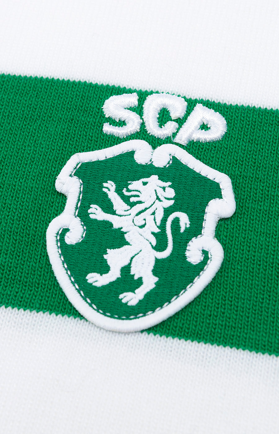 Cachecol Tricotado Listado Emblema SCP Pormenor