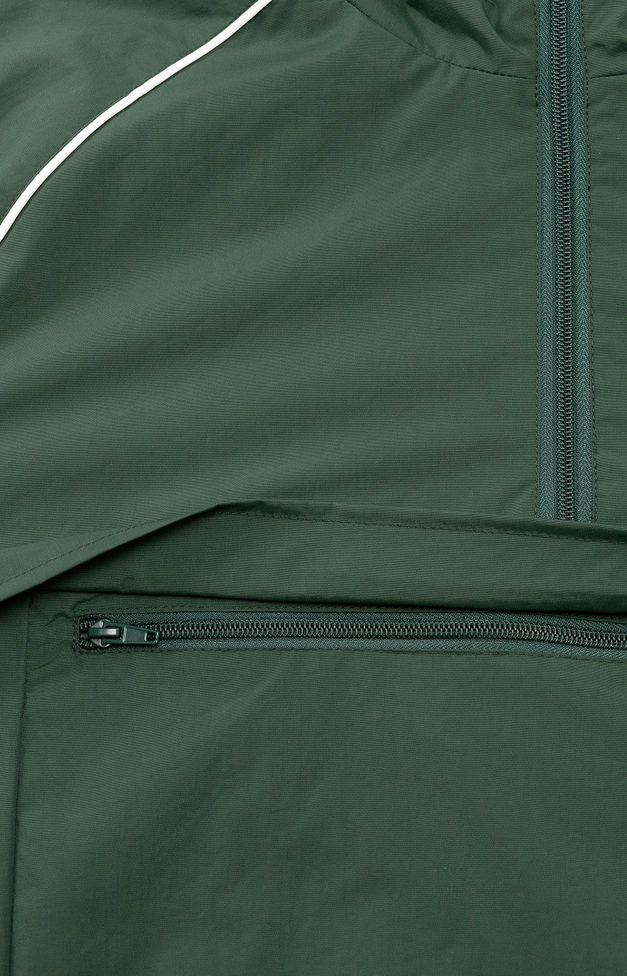 Casaco Anorak Verde Escuro Sporting Pormenor Bolso Frente