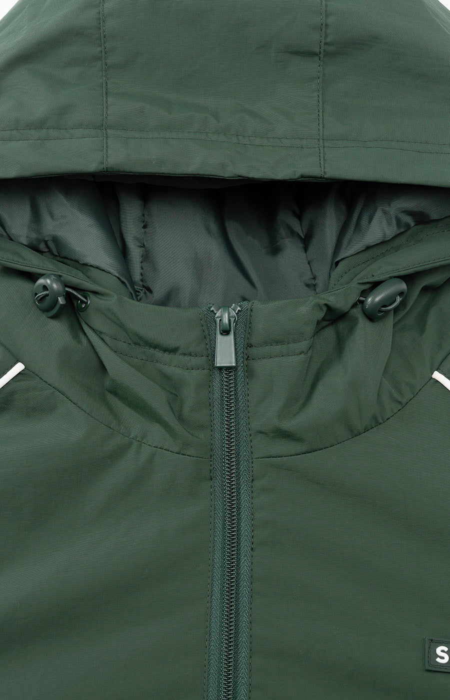 Casaco Anorak Verde Escuro Sporting Pormenor Capuz