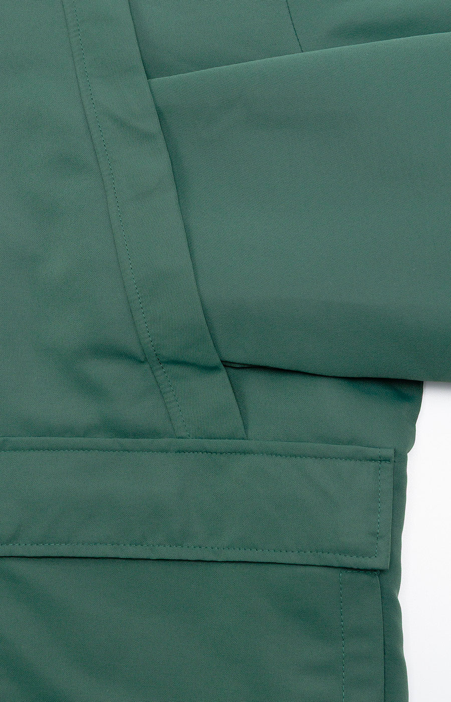 Casaco Parka Verde Escura SCP Pormenor Bolso