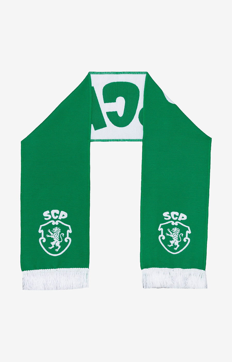 Cachecol verde do Sporting dobrado ao meio, com as duas pontas à vista.