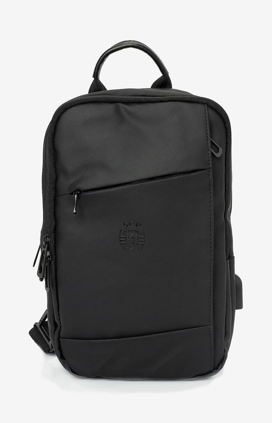 Chest Bag Largo do Sporting em preto, vista de frente com pega superior e alça ajustável.