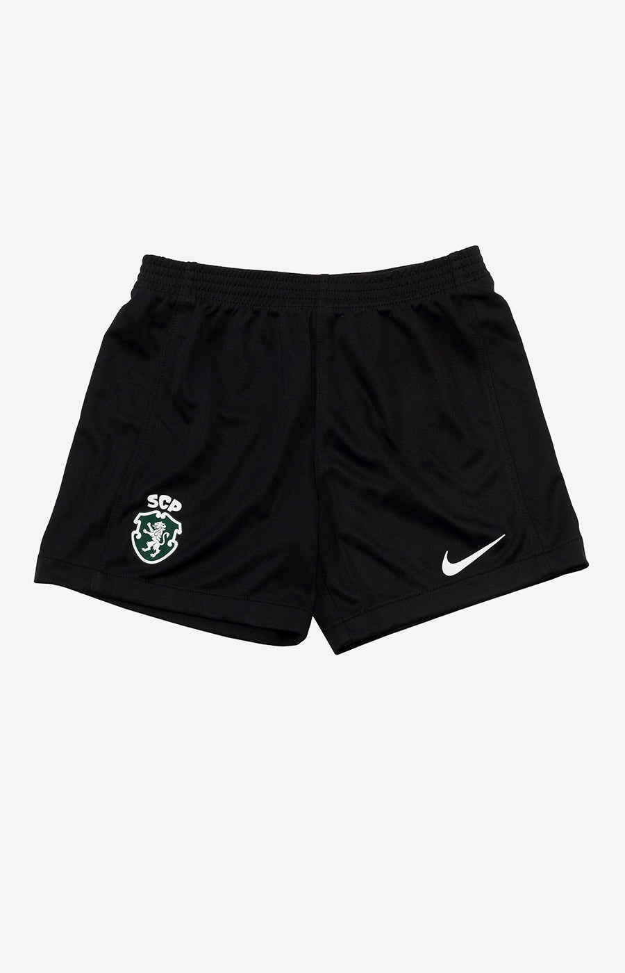 Calções pretos do Minikit Principal 26/27 Criança do Sporting, com o emblema do clube.