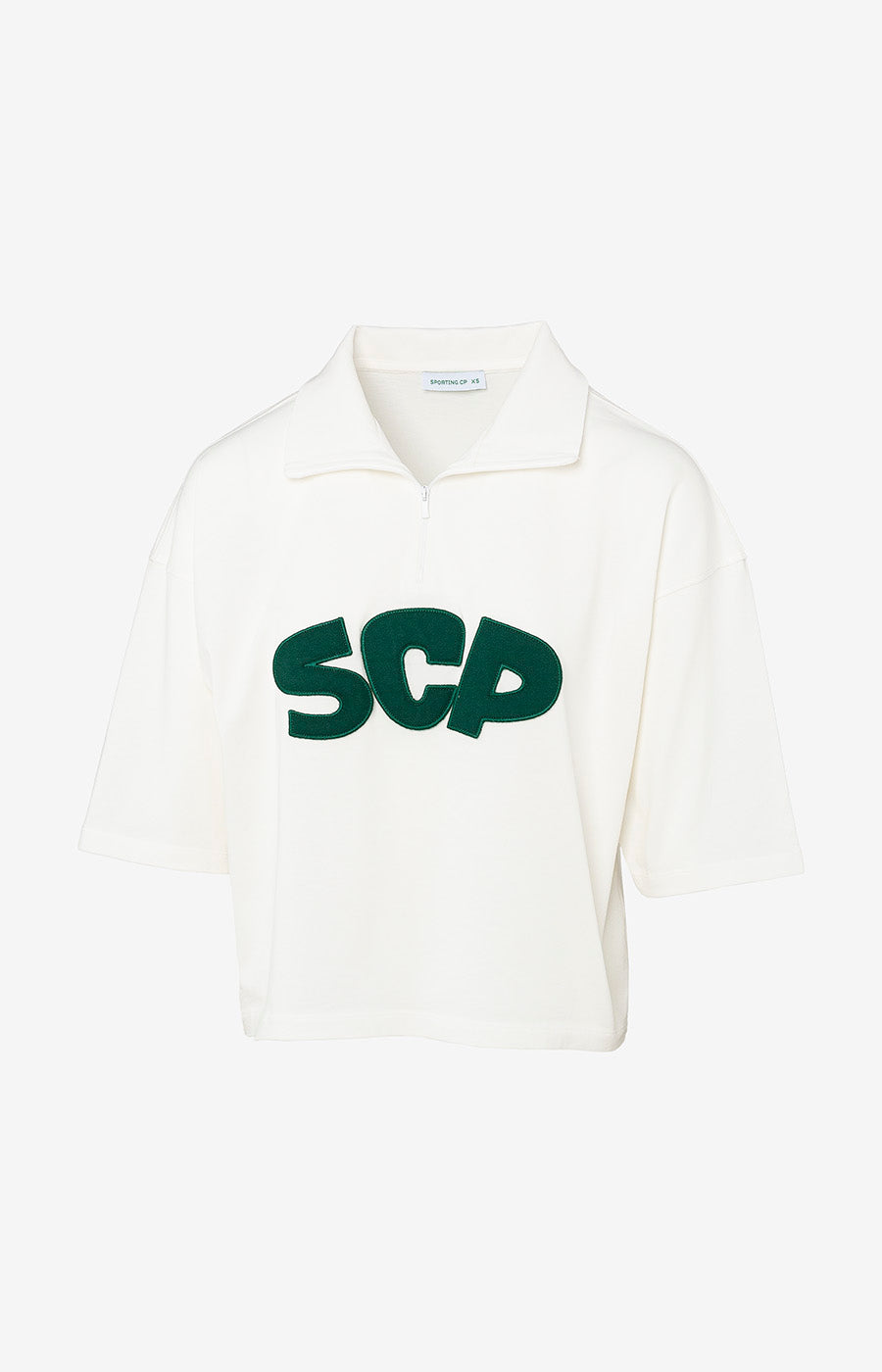 Polo Zip Branco Retro de mulher do Sporting dobrado, visto de frente, com letras SCP em verde.
