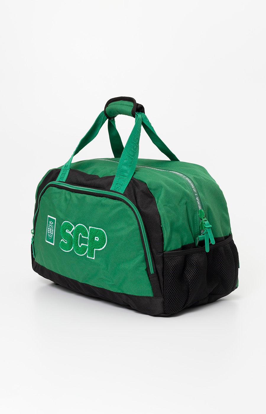 Saco de Desporto Escolar do Sporting visto de lado, com alças e correia de ombro.